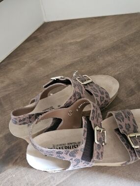 Mephisto Leopard Print Tan Strappy Sandals